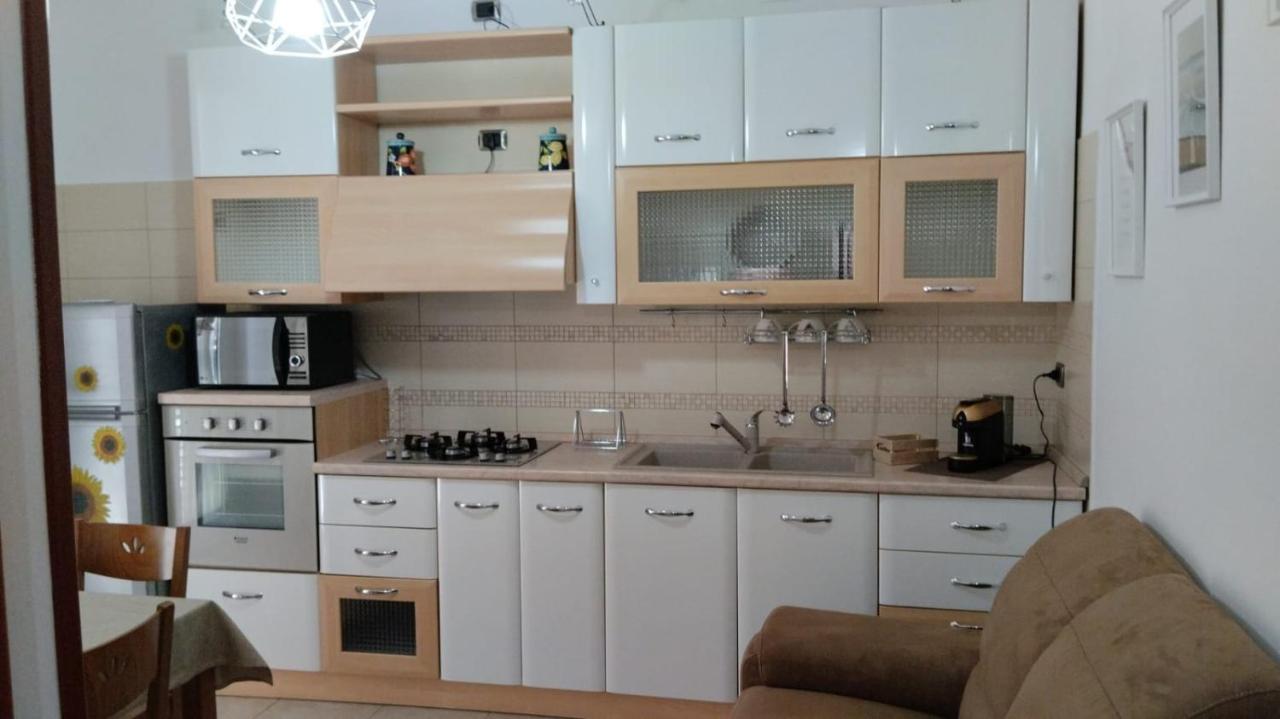 La Casa Di Elisa Apartment Bari Luaran gambar